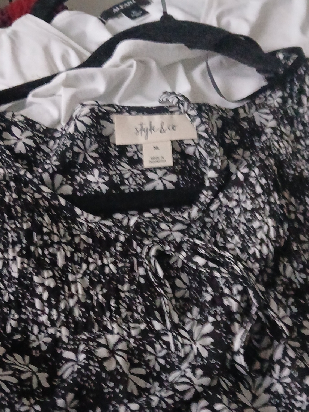 Style & Co Black White Floral Peasant Blouse